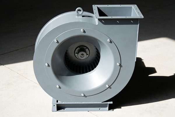 為半導(dǎo)體車間挑選低噪音離心風(fēng)機(jī)的核心要點(diǎn)