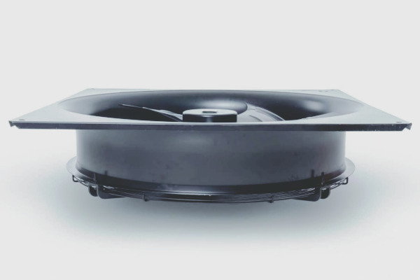 房車(chē)空調(diào)風(fēng)機(jī)的安裝與拆卸實(shí)用技巧分享